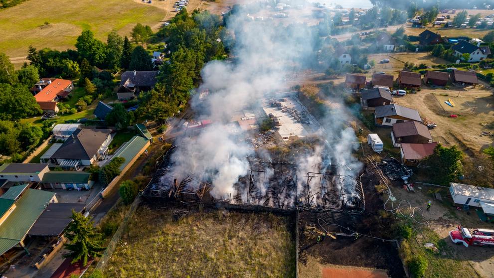 Požár restaurace v kempu u Orlíku