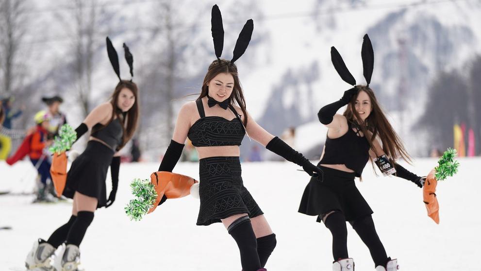 Festival otužilých lyžařů v Rusku