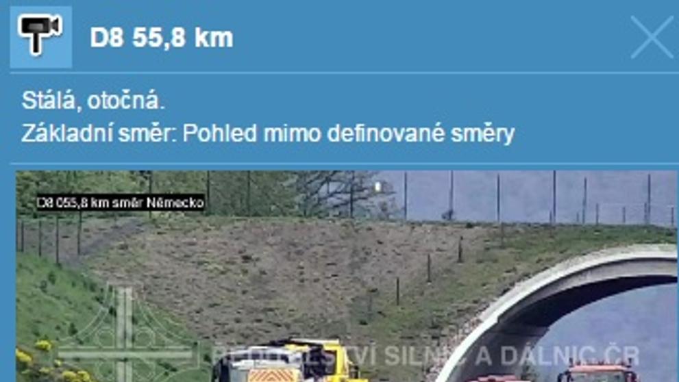 Požár autobusu na D8
