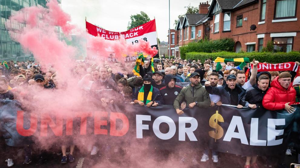 Protesty fanoušků Manchesteru United proti majitelům Glazerovým