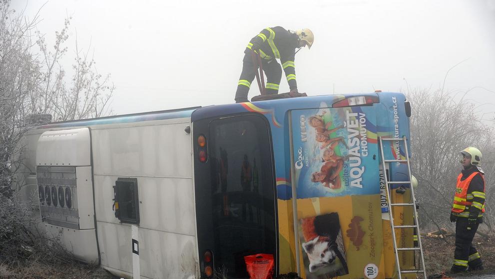 Nehoda autobusu s dětmi u Panenského Týnce - 3
