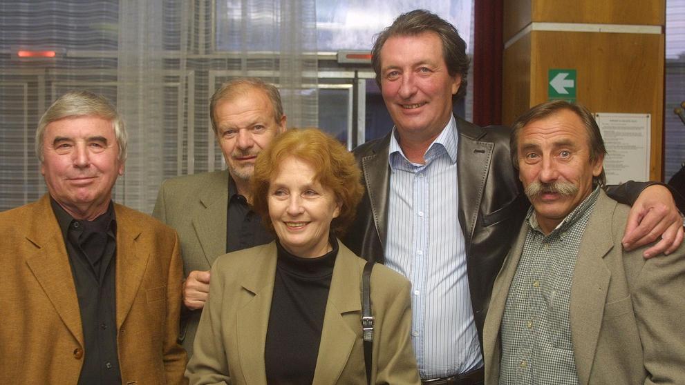 Zleva Vladimír Suchánek, Václav a Věra Šaškovi, Bolek Polívka a Pavel Zedníček