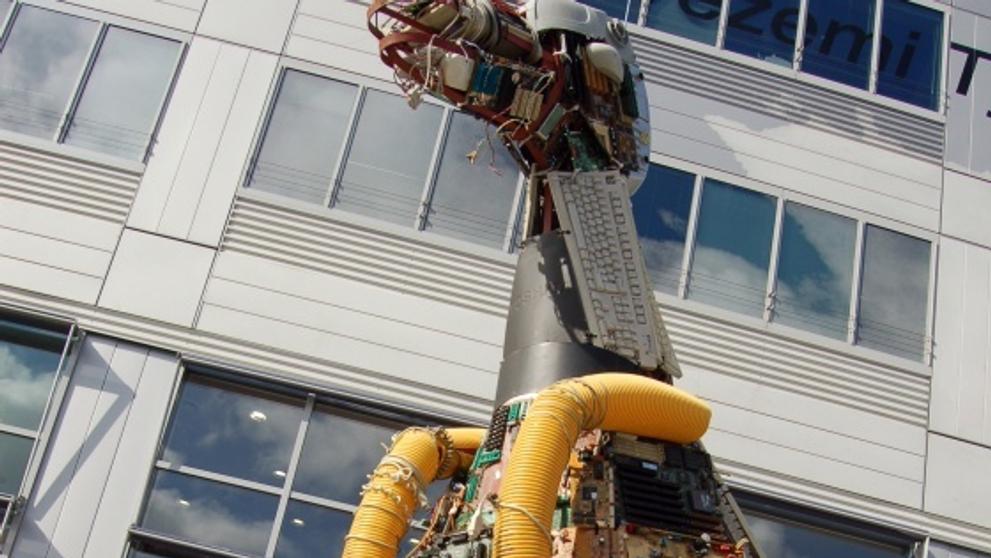V Praze na Andělu jsou k vidění sochy z elektrošotu.