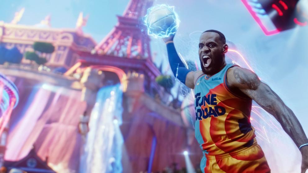 Lebron James basketbalový um předvedl i na filmovém plátně
