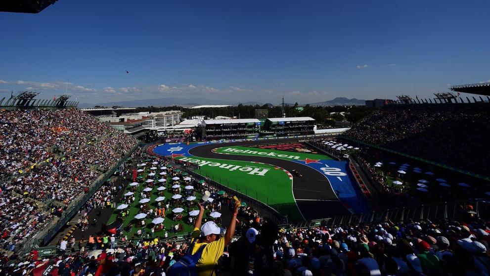 Bouřlivé prostředí panuje na závodech v Mexico City