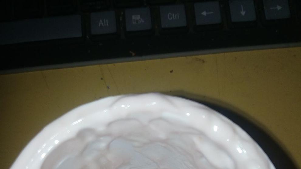 Žena údajně našla v jogurt hřebík a matku