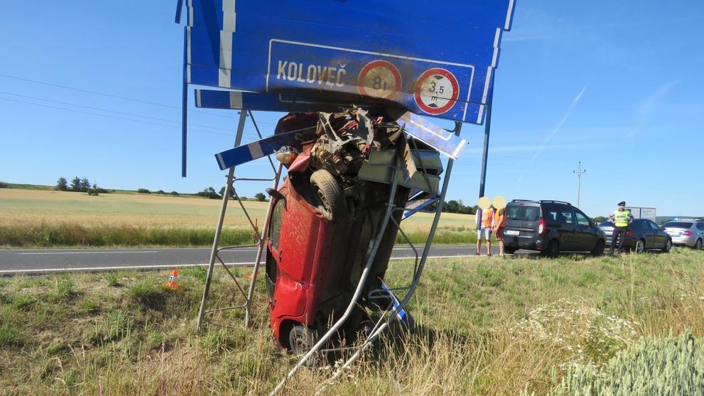 Auto vyjelo mimo komunikaci - 3