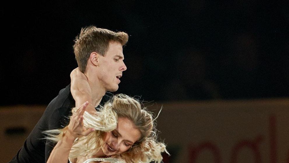 Viktoria Sinizinová a Nikita Kazalapov