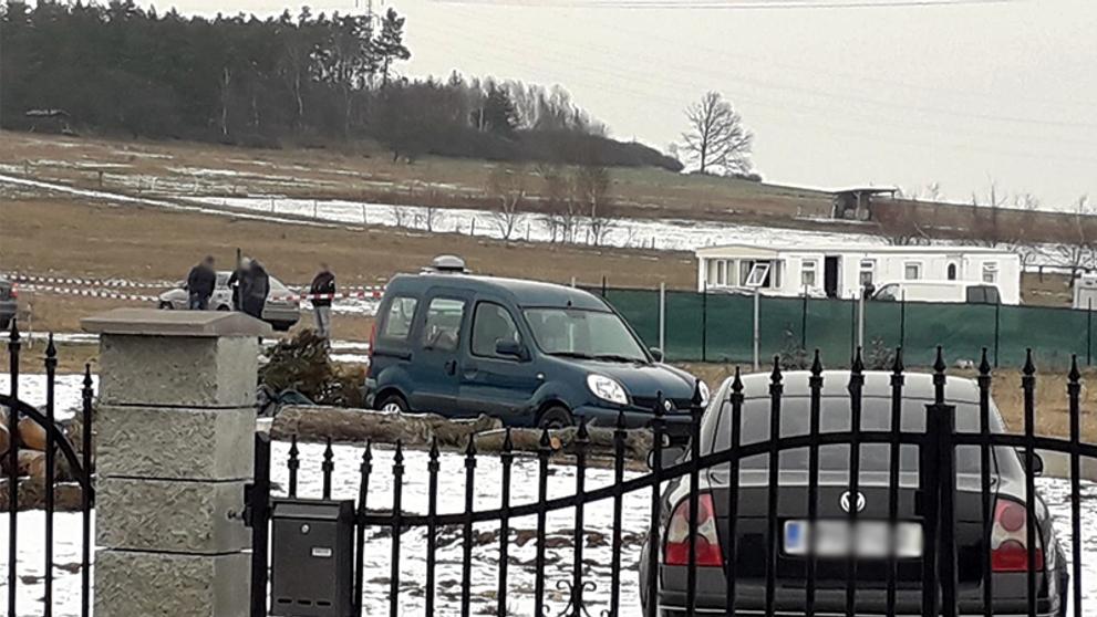 Nález mrtvé ženy a vážně zraněného muže v domku na Tachovsku - 2