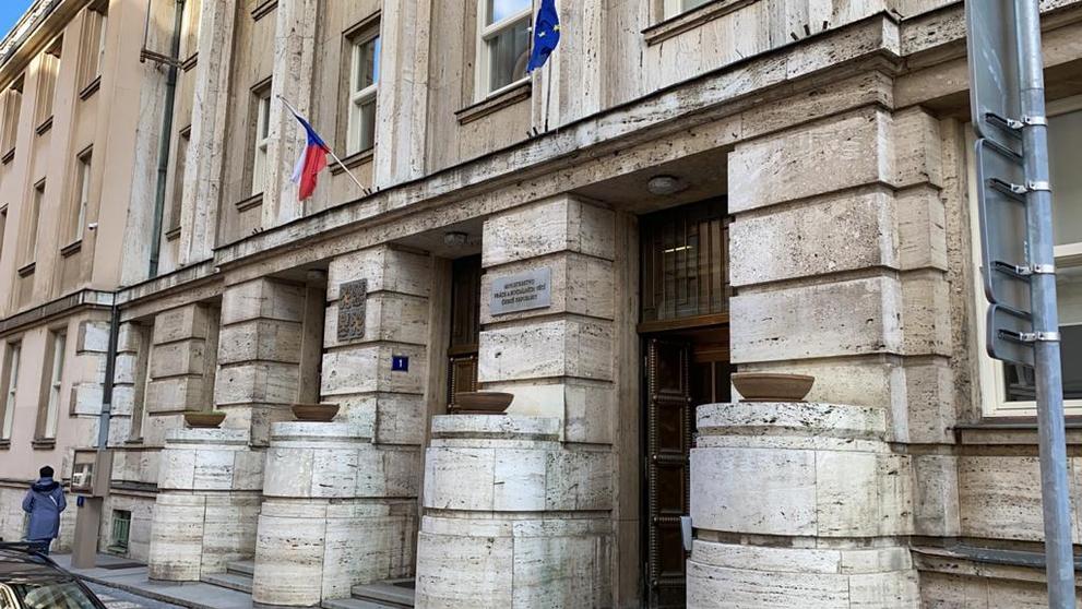 Razie na ministerstvu práce a sociálních věcí policejním útvarem NCOZ - 1