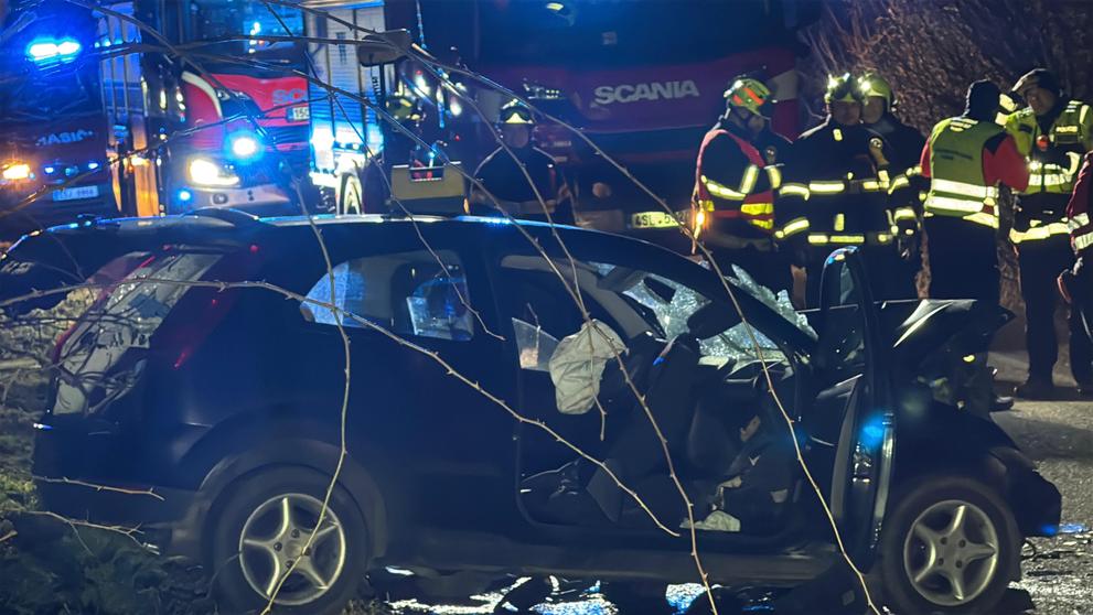 Nehoda autobusu a osobního auta u Českého Brodu