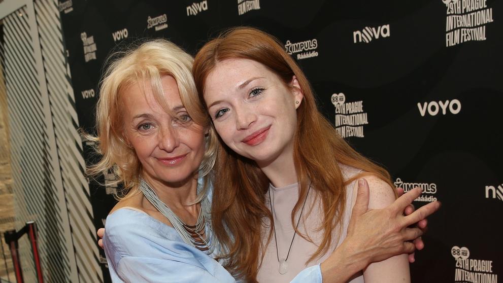 Denisa Biskupová s Veronikou Žilkovou
