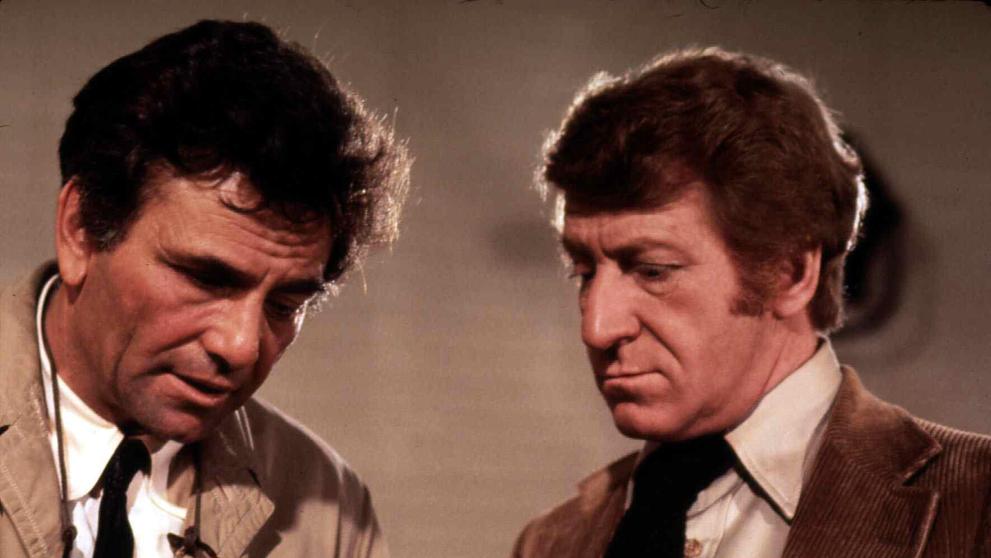 Peter Falk a Clive Revill v seriálu Columbo, 1977