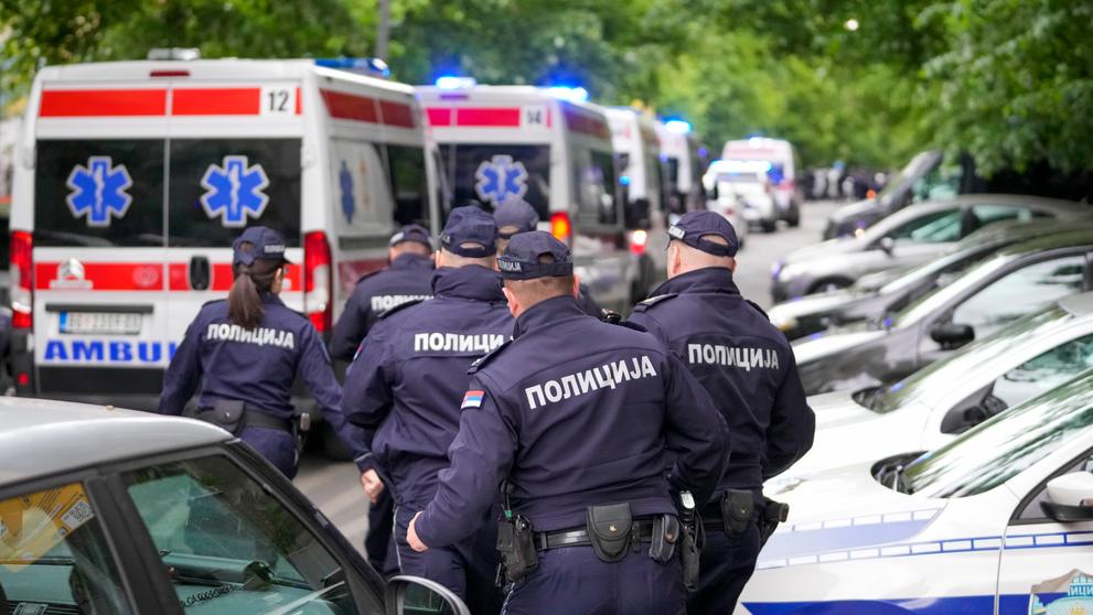 Srbsko Bělehrad střelba (7)