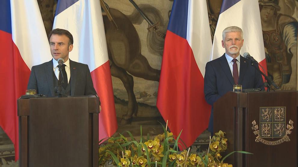 Emmanuel Macron a Petr Pavel