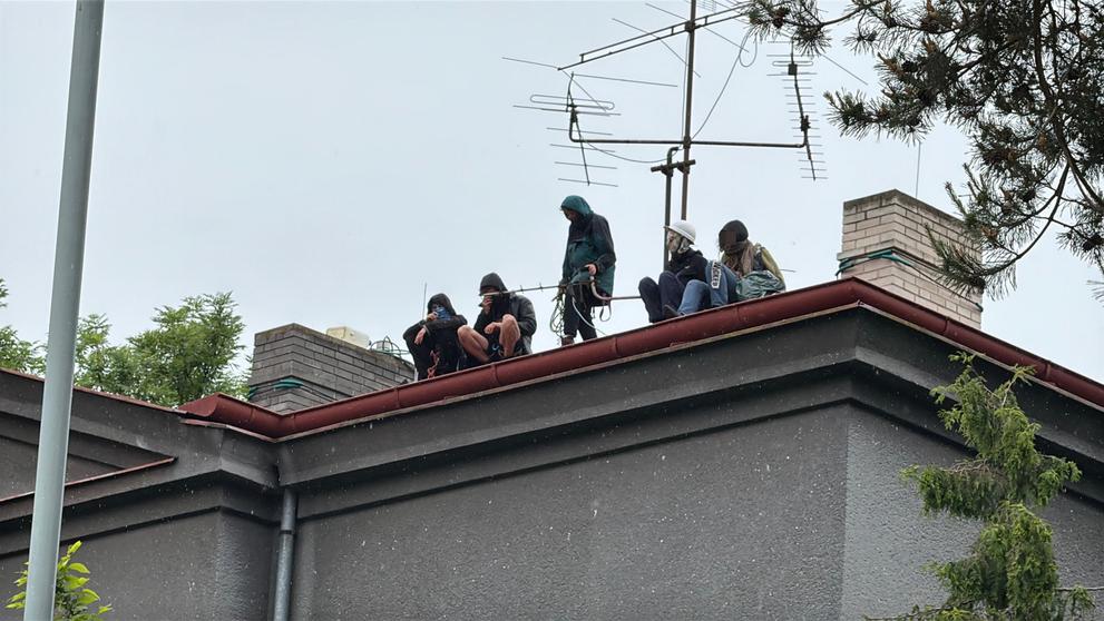 Policejní vyjednávání na Praze 6 (5)