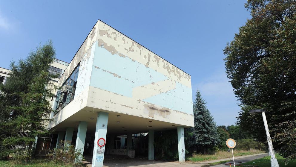 Opuštěný hotel Adriana v Kralupech nad Vltavou - 29