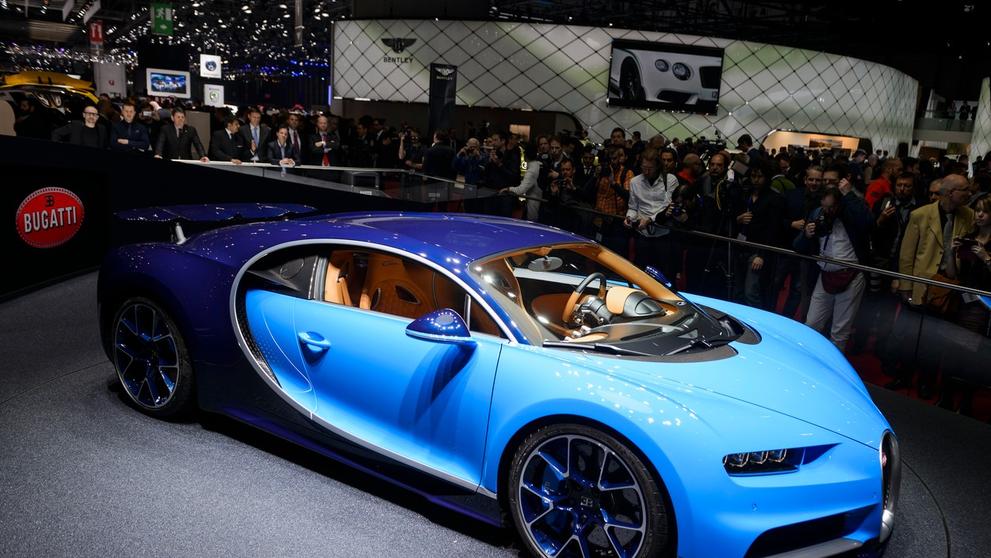 Autosalon Ženeva 2016 - Bugatti Chiron