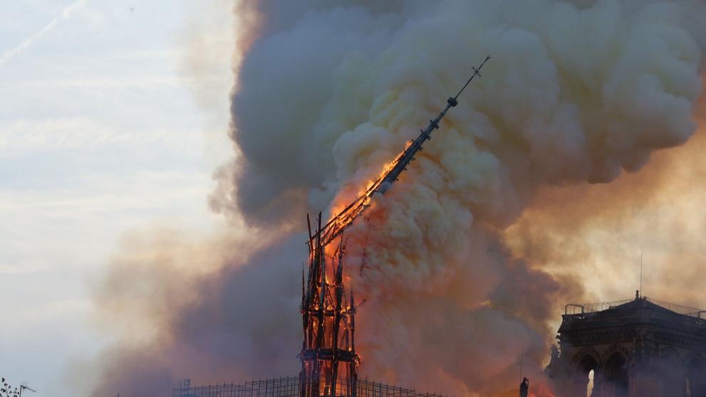 Požár katedrály Notre Dame - 1