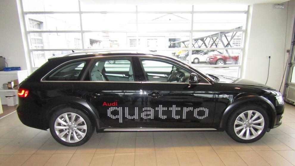 Krádež luxusních vozů z autosalonu v Domažlicích - 2