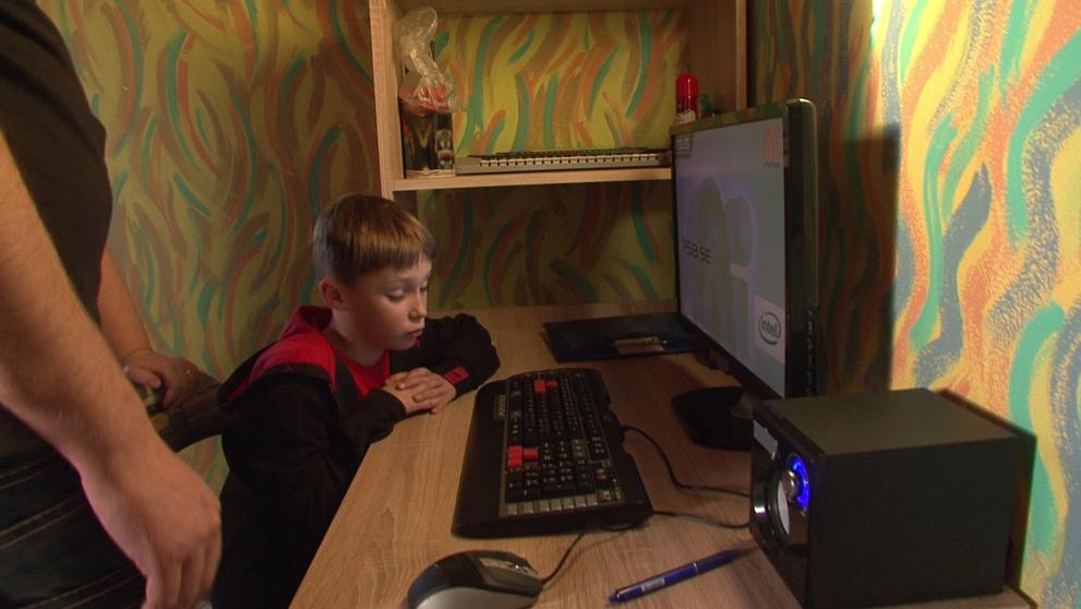 Výměna manželek: Hysterické scény kvůli počítači! - 2