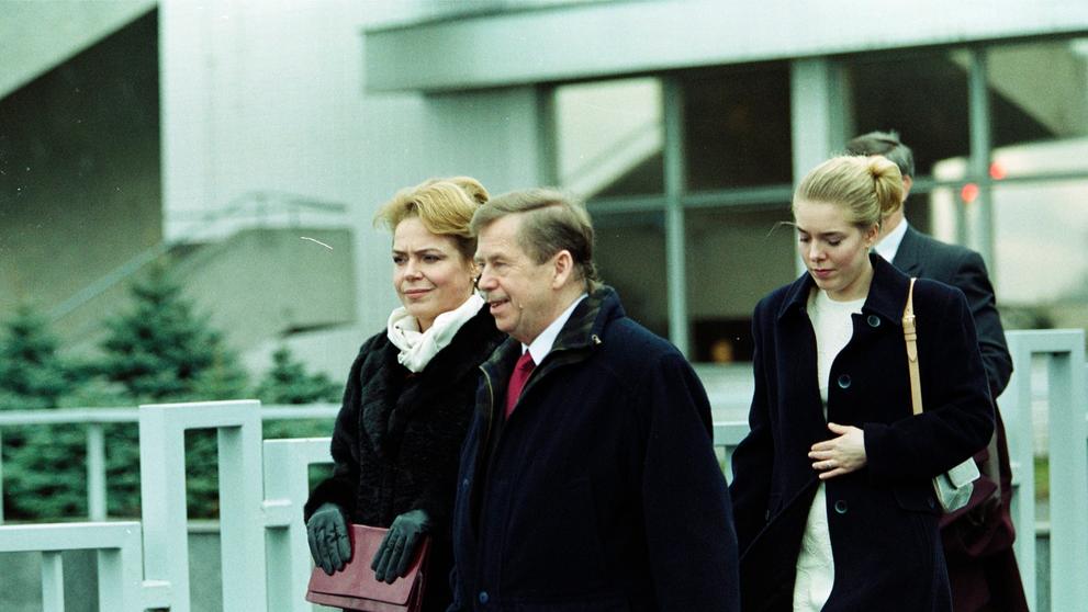 Dagmar Havlová, Václav Havel a Nina Veškrnová, 17. 2. 2000