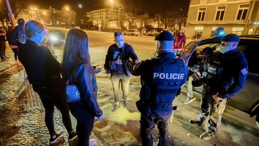 Zásah policie na pražské nápavce - 2