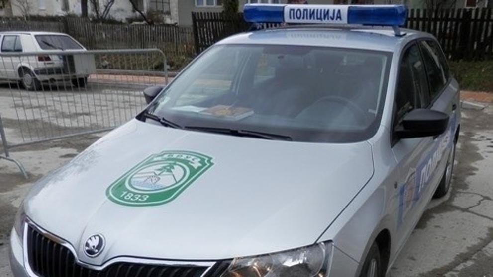 policie - 33