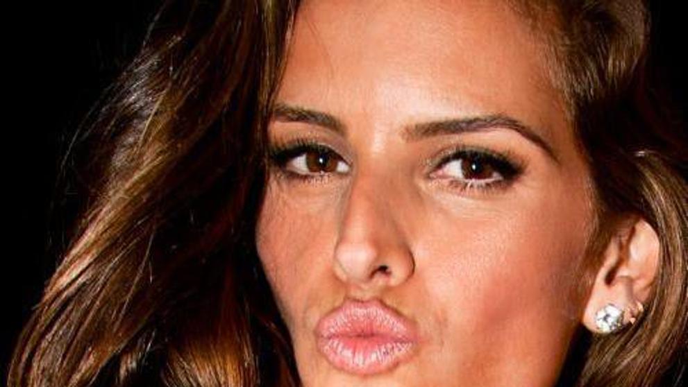 Izabel Goulart - 1