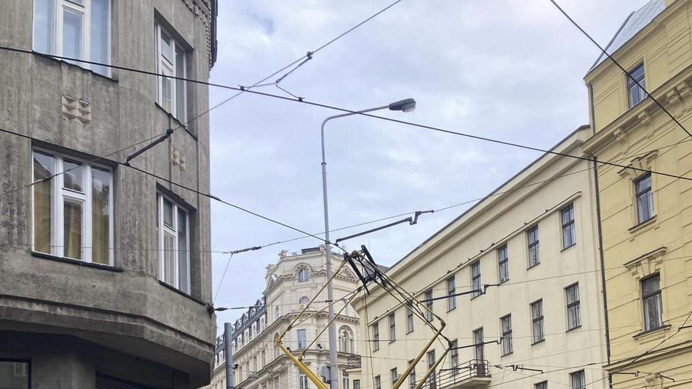 Vykolejení tramvaje (3)