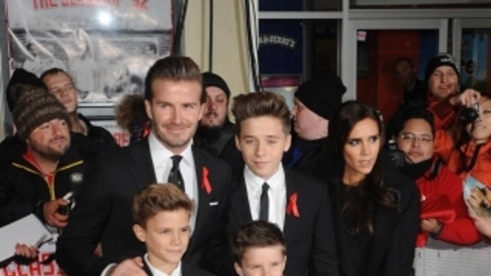 Beckham vzal rodinu na premiéru dokumentu Ročník 92 - 7