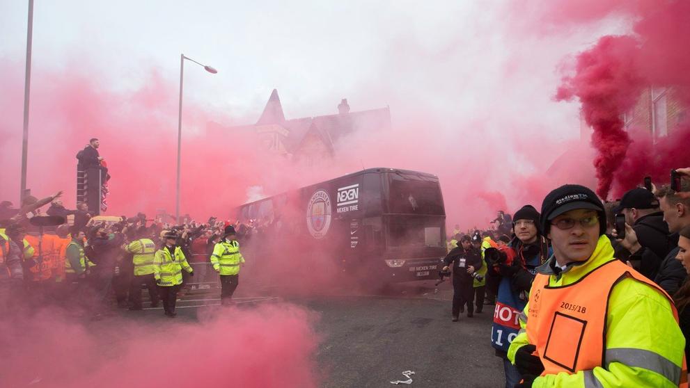 Útok na autobus Manchesteru City