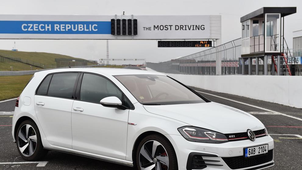 Volkswagen Golf GTI - 3