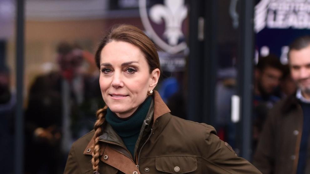 Kate Middleton s vlasy v copu