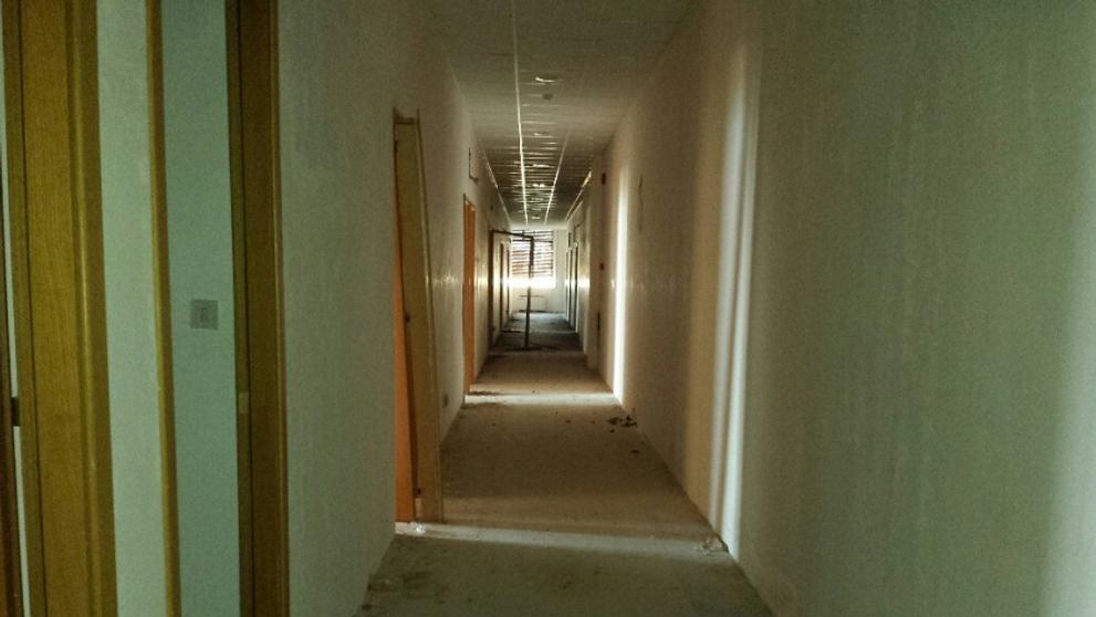 Opuštěný hotel na Sicílii - 9