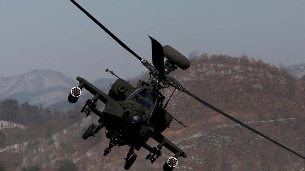 Vrtulník AH-64 Apache - 3