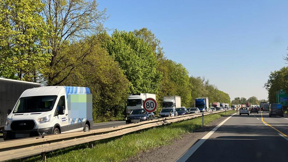 Dopravní nehoda na D10 (4)