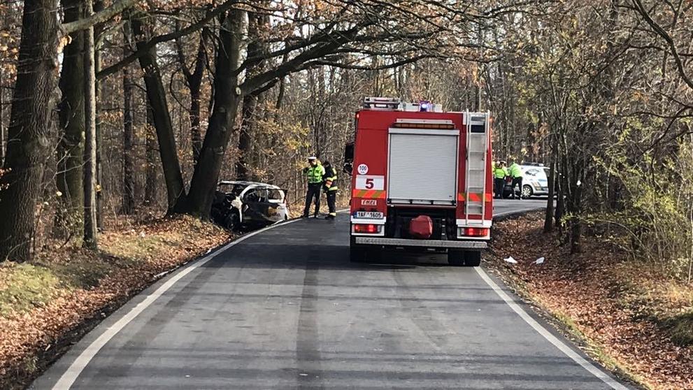Nehoda osobního automobilu v ulici K Lesíku - 1