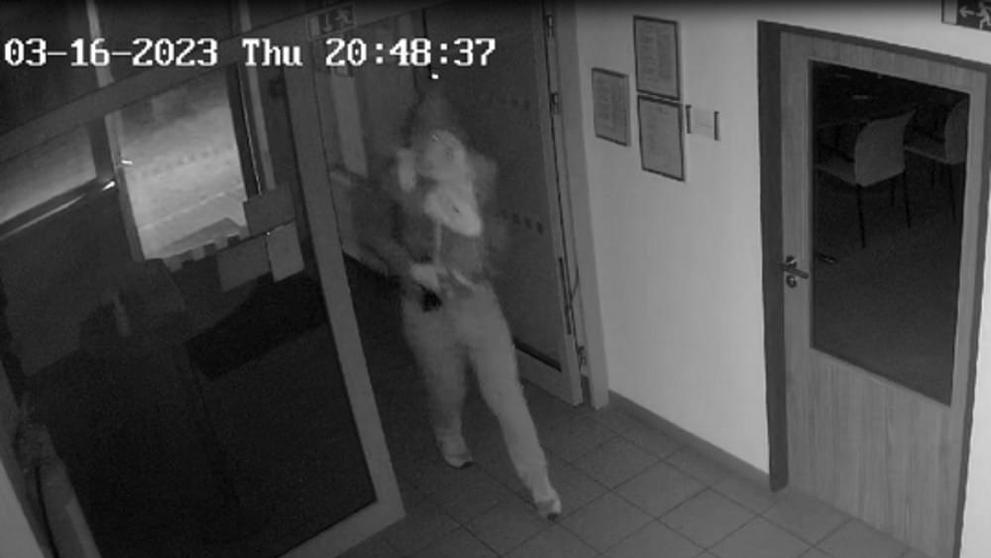 Policie hledá sabotéra z plzeňské továrny