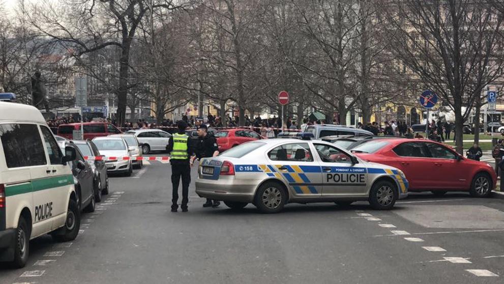 Nahlášení bomby na VŠE v Praze - 1