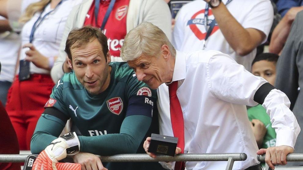 Petr Čech a Arsene Wenger