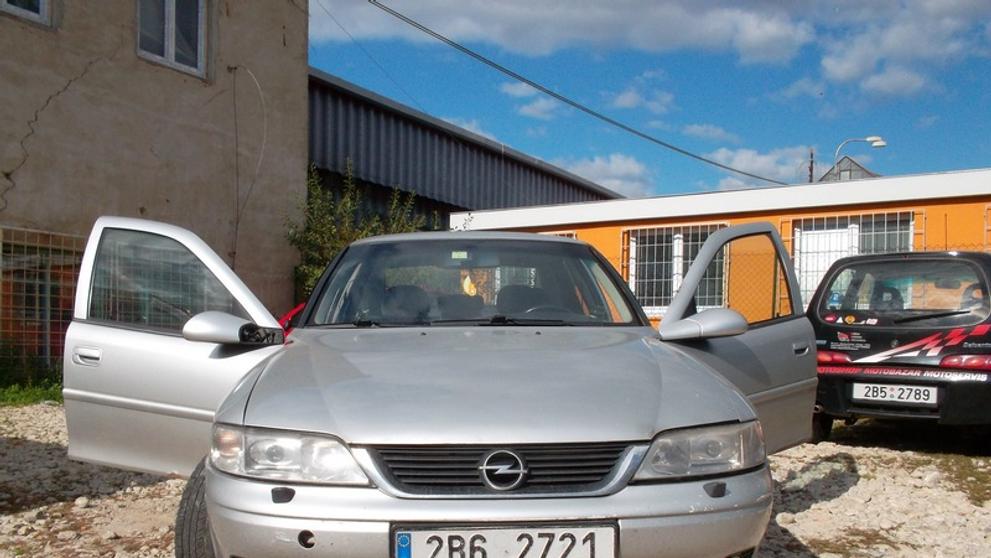 Opel Vectra (uvedení do provozu 2000)