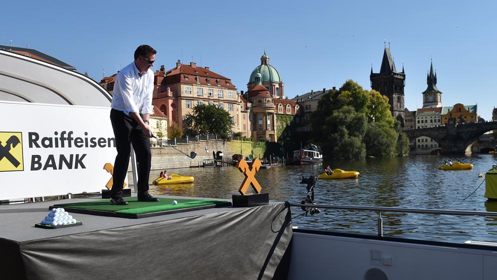 Golfová exhibice na Vltavě - 1