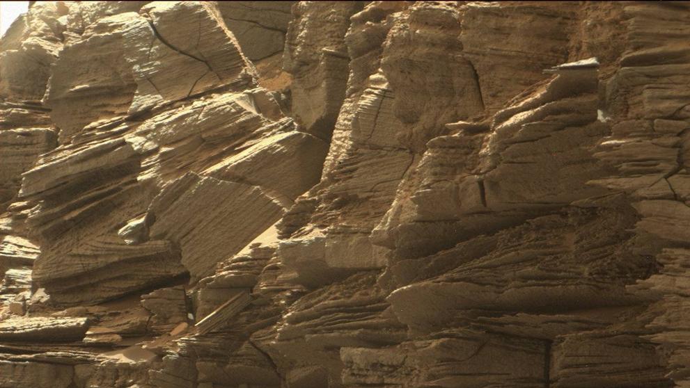 Písečné formace u Mount Sharp na Marsu