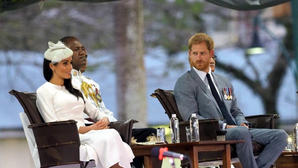 Vévodkyni Meghan roste bříško