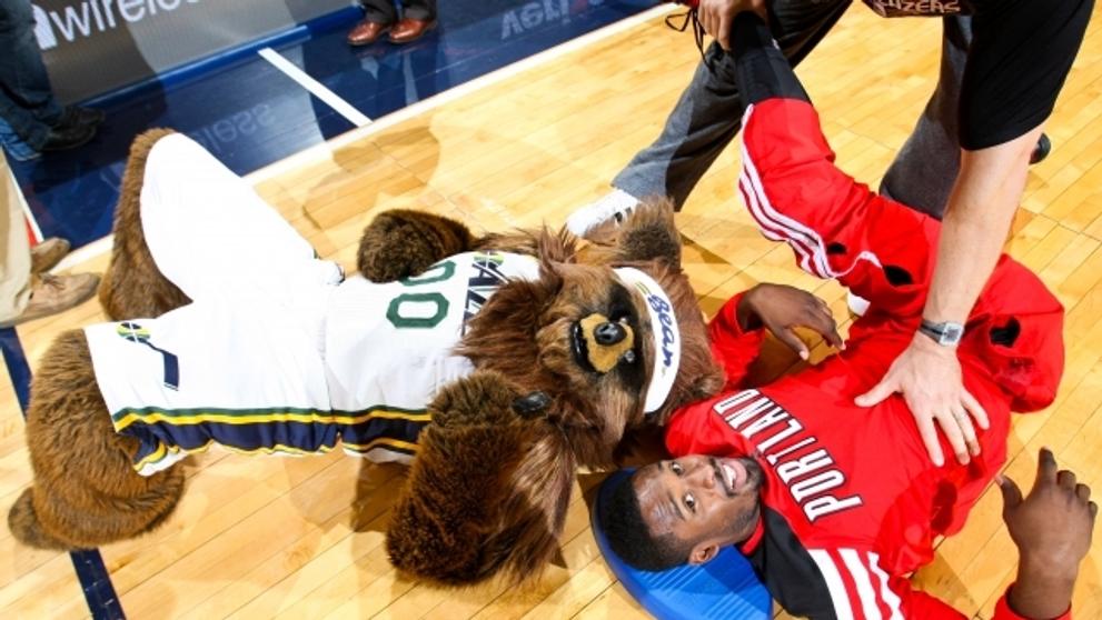 Maskot Utah Jazz a jeho kousky - 6