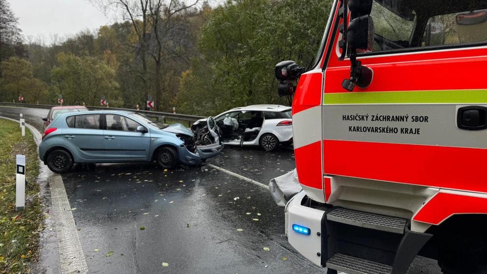 Vážná nehoda na Karlovarsku