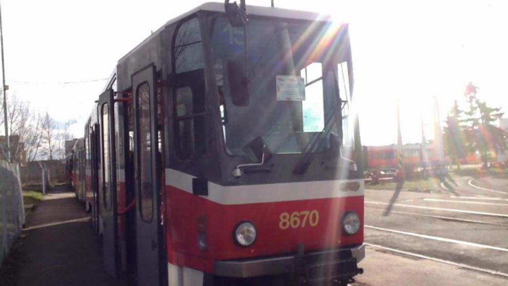 Prodej majetku Dopravního podniku hlavního města Prahy - Tramvaj T6A5