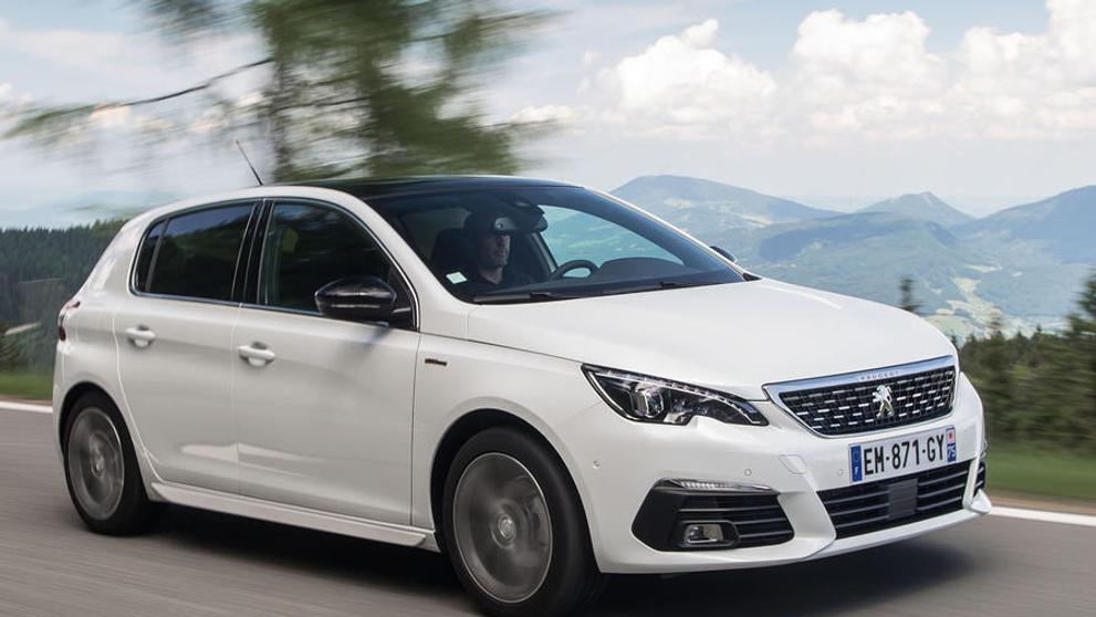1. místo: Peugeot 308. Skóre: 81,5 %. Nejčastější problém: Elektronika.