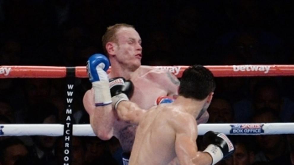 Boxer Carl Froch požádal v ringu přítelkyni o ruku - 1